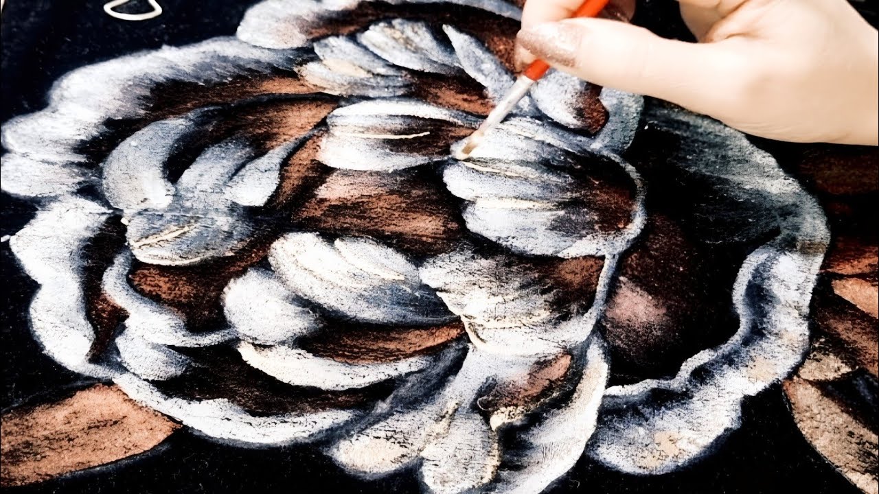 How to paint on velvet? Step-by-step drawing of a white rose&how to paint white on black fabric