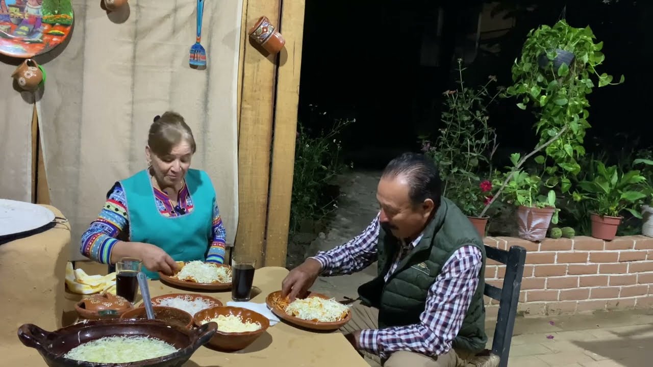 Unas ricas enchiladas para sena con Anjel ise
