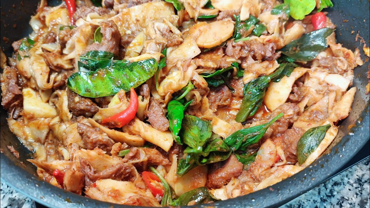 Stir fried spicy beef with bamboo shoots recipe