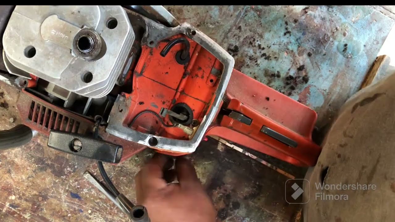 Como darle mantenimiento a motosierra huskvarna 61#huskvarna #chainsaw #motosierra