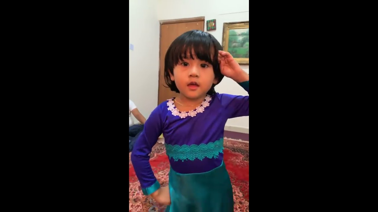 Sumee !! Dancing Da Da Da Darshan Namaste 4