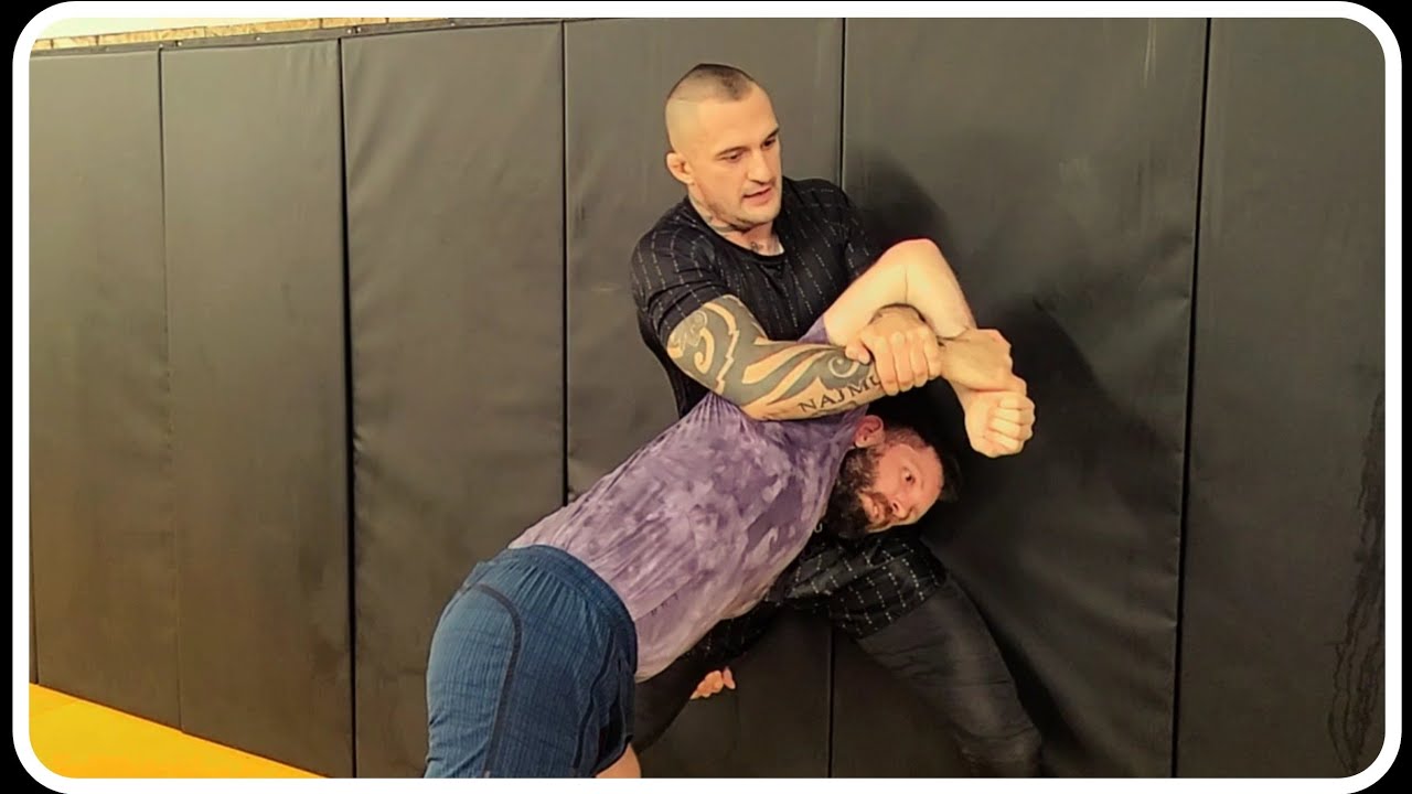 Reverse Grip Kimura as a COUNTER to the Cage DOUBLE LEG Takedown #GFAMMA