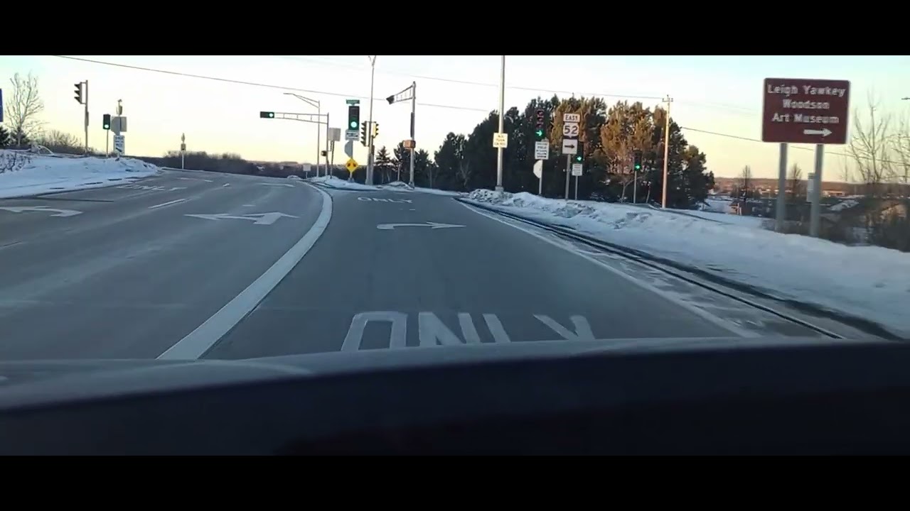 Entering bridge street with skill timing in the 2010 Chevrolet equinox Lt 