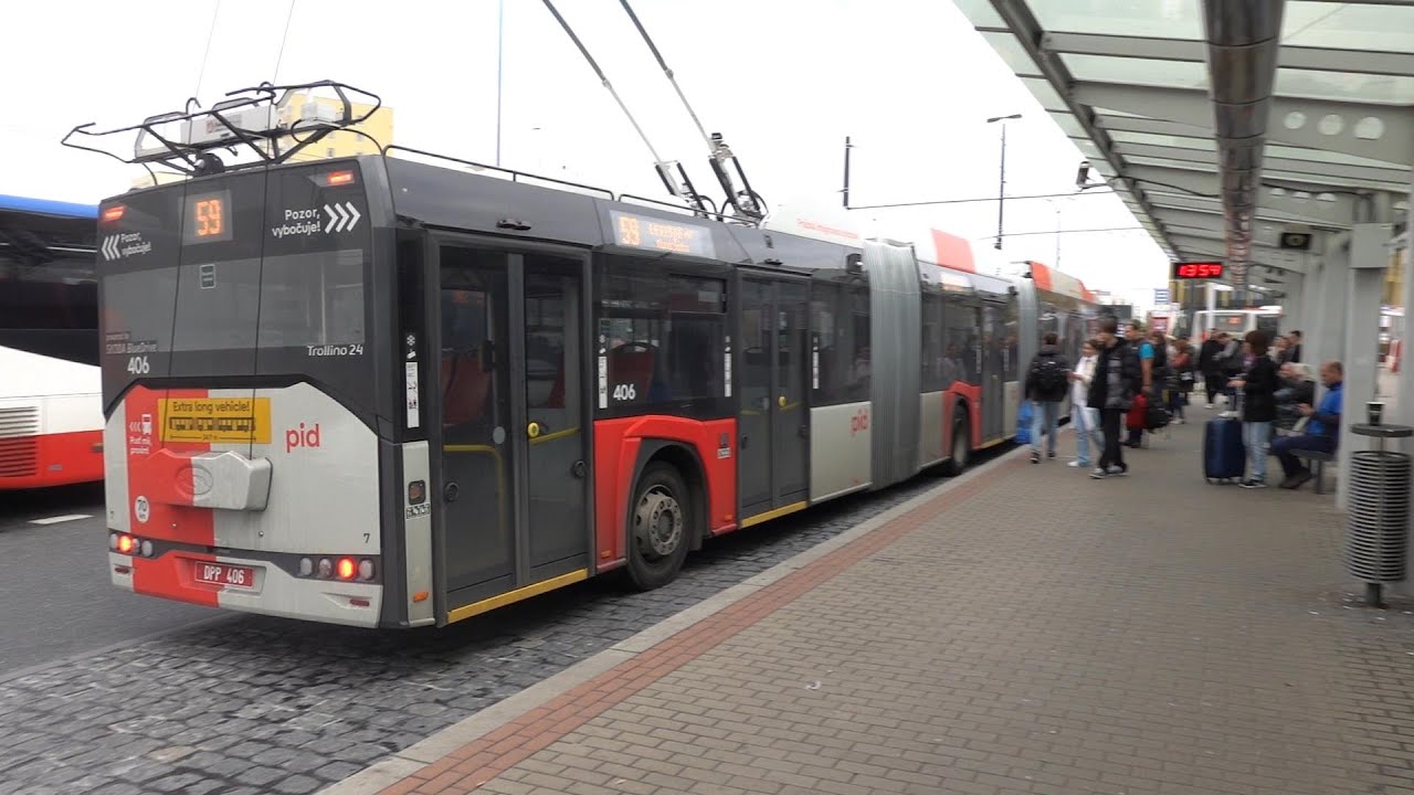 Prague's Big In-Motion-Charging Buses Star at Electric Bus Conference