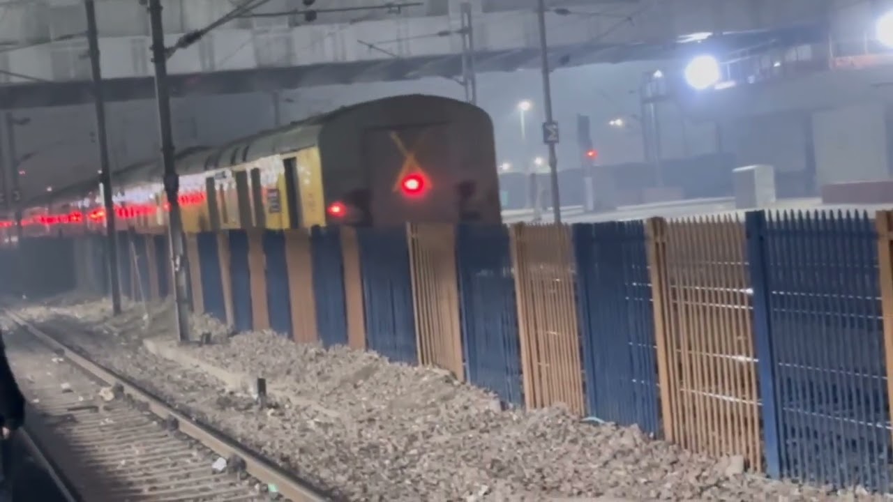 Electric Diesel Train ||64102 Delhi-Aligarh EMU Journey || Indian Railways