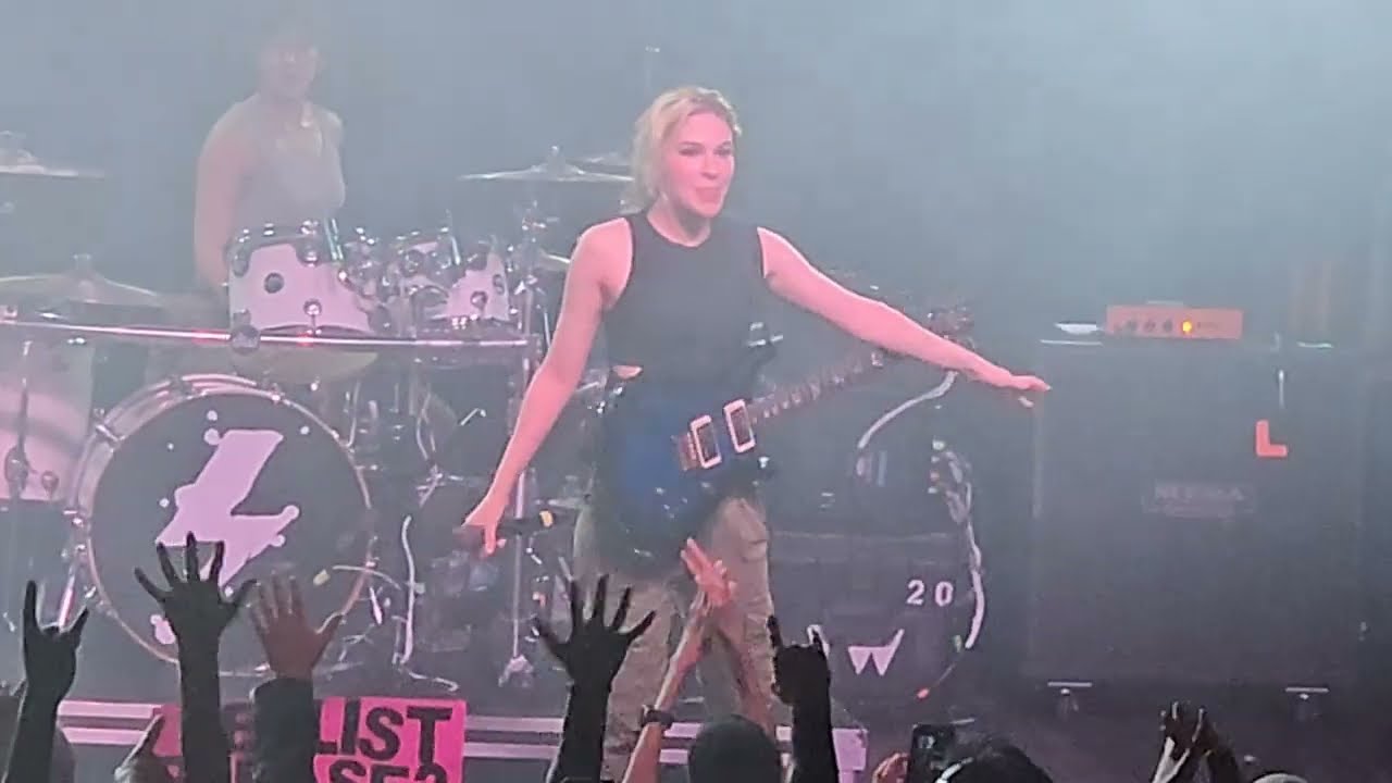 THE WARNING in 4K - MORE - TORONTO @ The AXIS Club - AUG 13 2023 - ERROR Tour 2023 - FANCAM