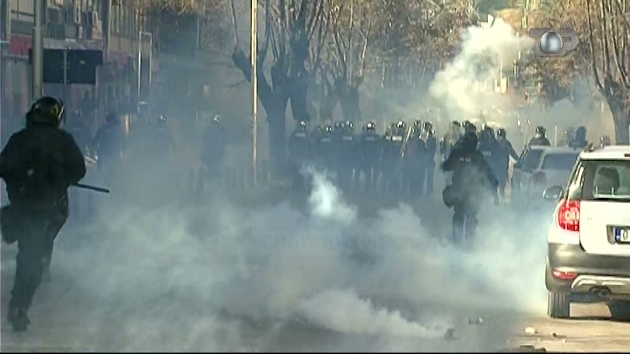Protesta e opozitës kosovare, 17 Nëntor 2015