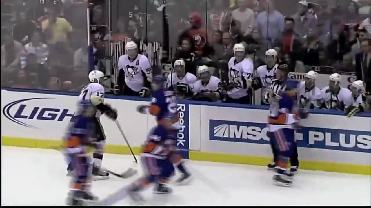 Michael Rupp vs Tim Jackman Oct 3, 2009