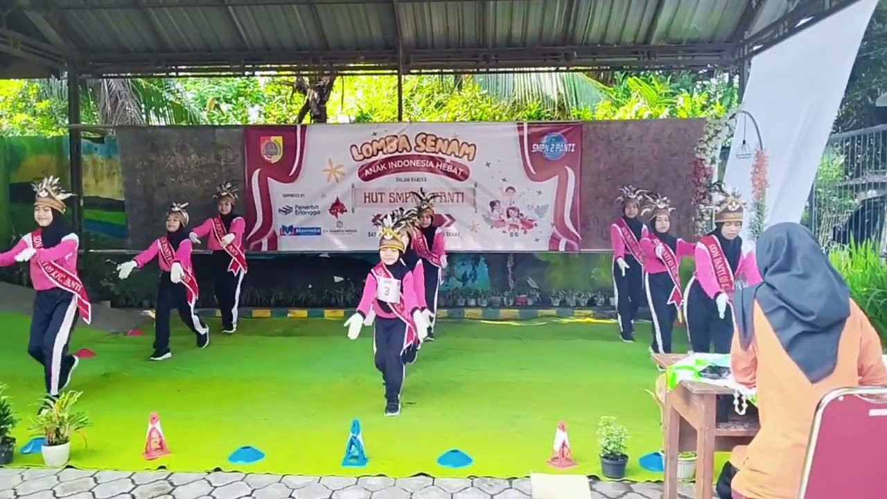 Lomba Senam Anak Indonesia Hebat