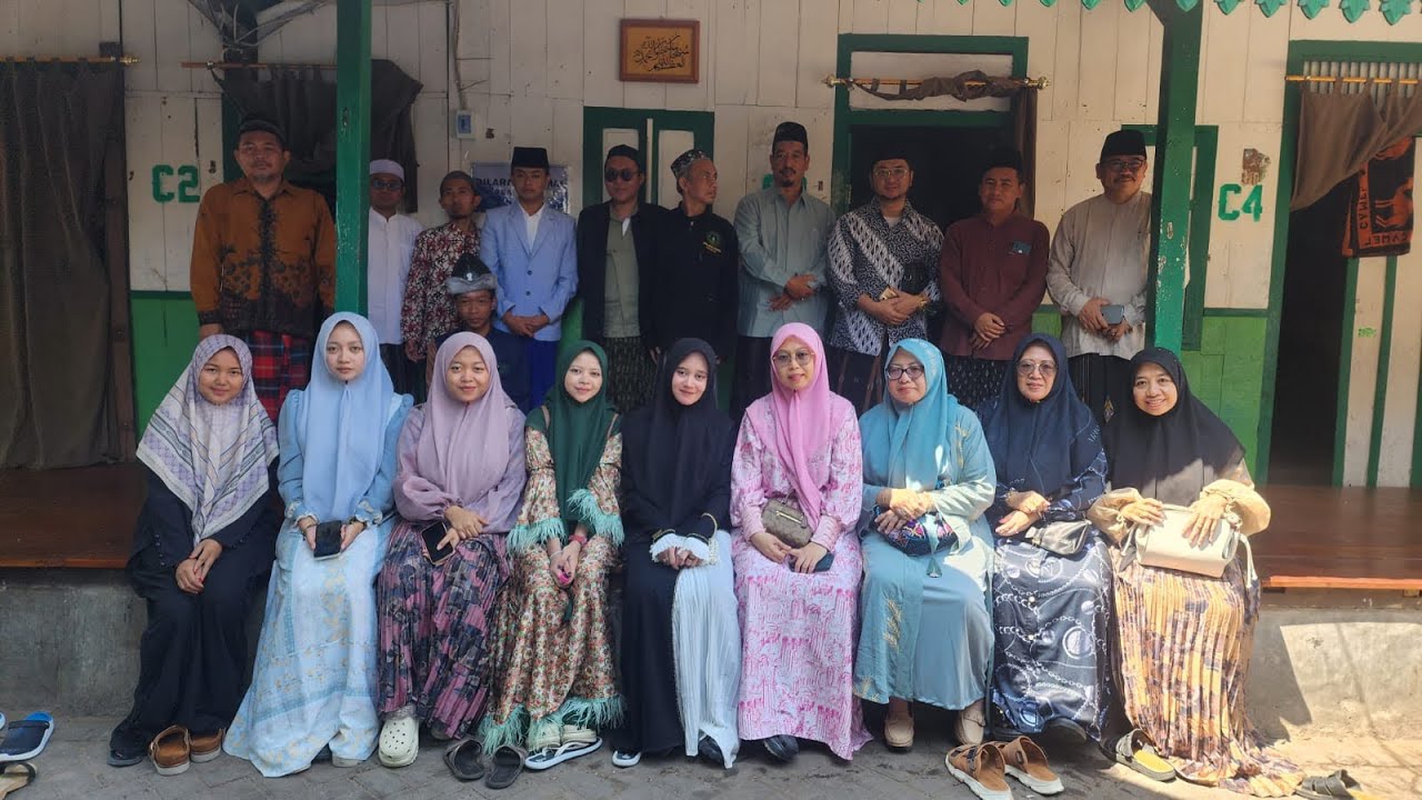 Pesantren tertua di jawa timur. Ponpes al hamdaniyah siwalan panji buduran sidoarjo