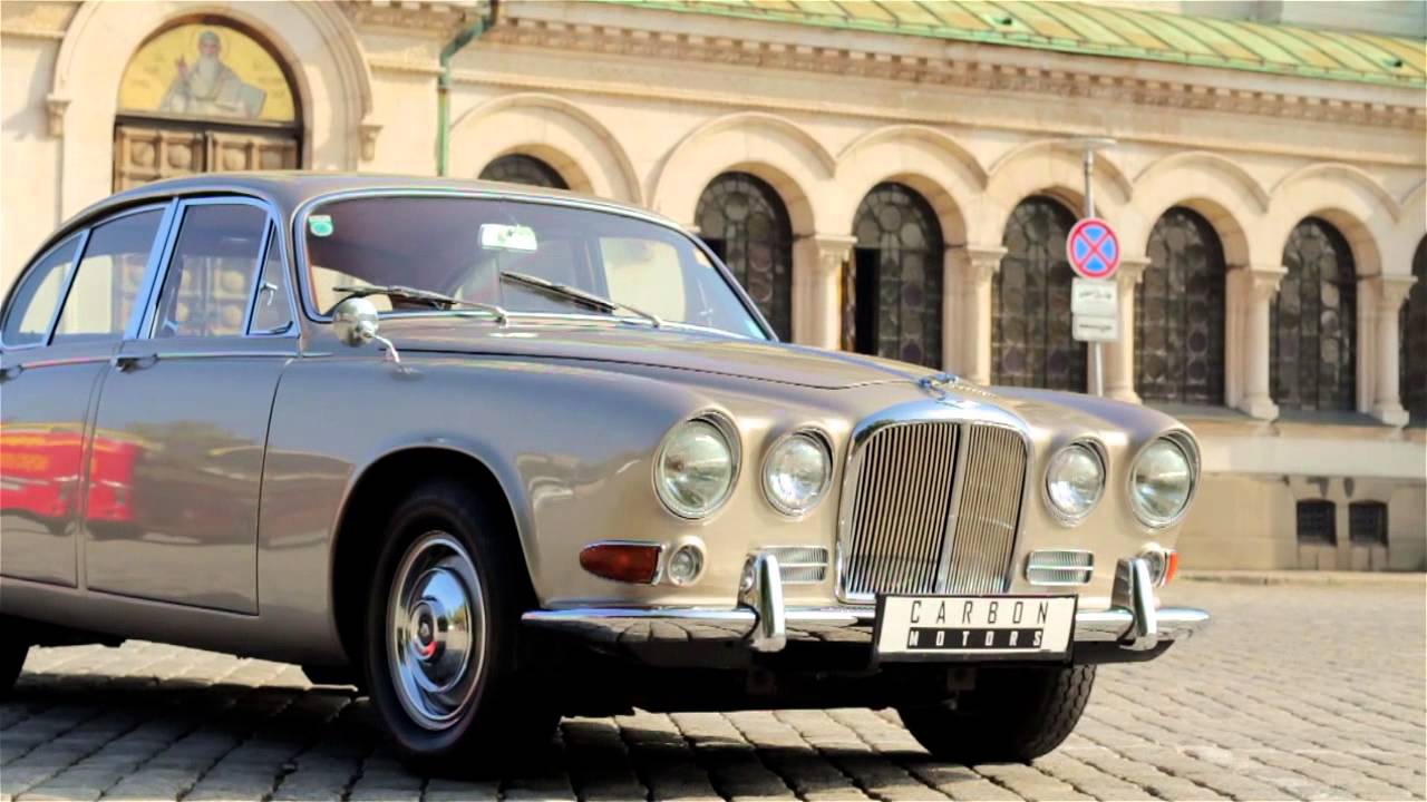 Jaguar 420, 1968 restoration by Carbon Motors
