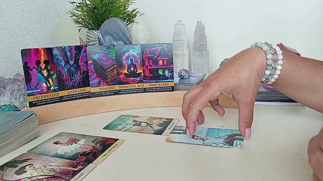 Waterman ♒️ Komende maand 💫 Geluk op je pad, wat rust brengt! ✨️ Vrij zijn van problemen! ❤️🍀🙏