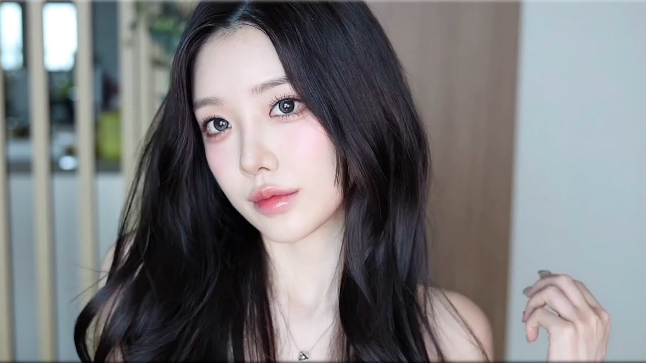 사람 홀리는 도화 메이크업 롱폼 낋여왔습니다. 🌹