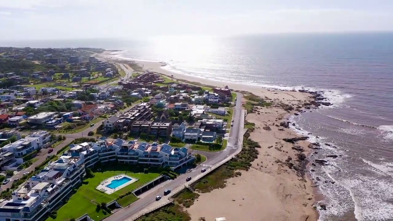 Volando sobre Manantiales Uruguay DRONE FOOTAGE