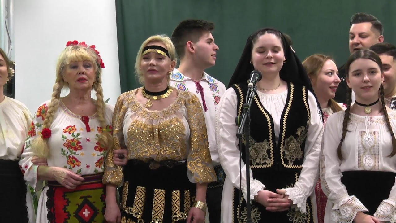 Spectacolul folcloric al clasei de canto - muzică populară profesor Adrian Stanca