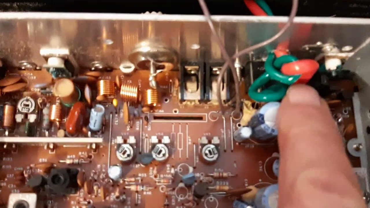 41NZ462 Uniden AX144 Reveal
