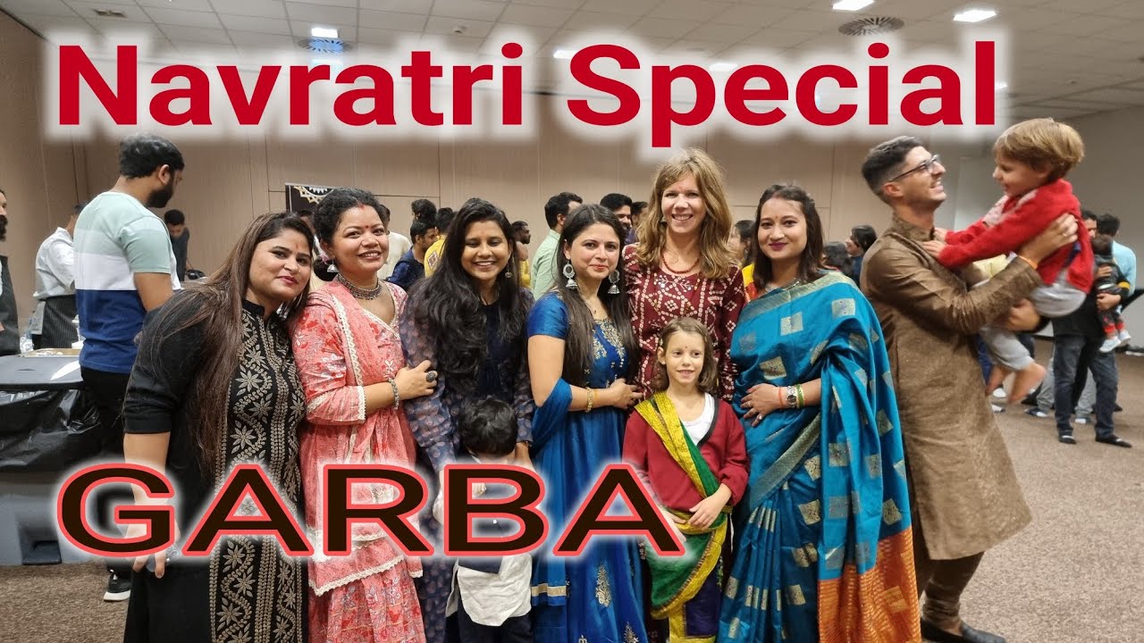 NAVRATRI CELEBRATION IN POLAND | FOREIGNERS WEARING INDIAN DRESS | AMAZING GARBA DANCE | KRAKOW