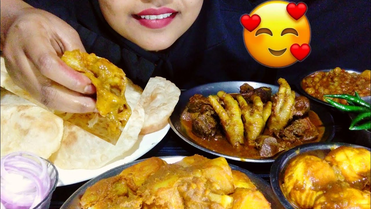SPICY CHICKEN GIBLETS PURI SPICY EGGCURRY ALUKASHA GHUGNI 