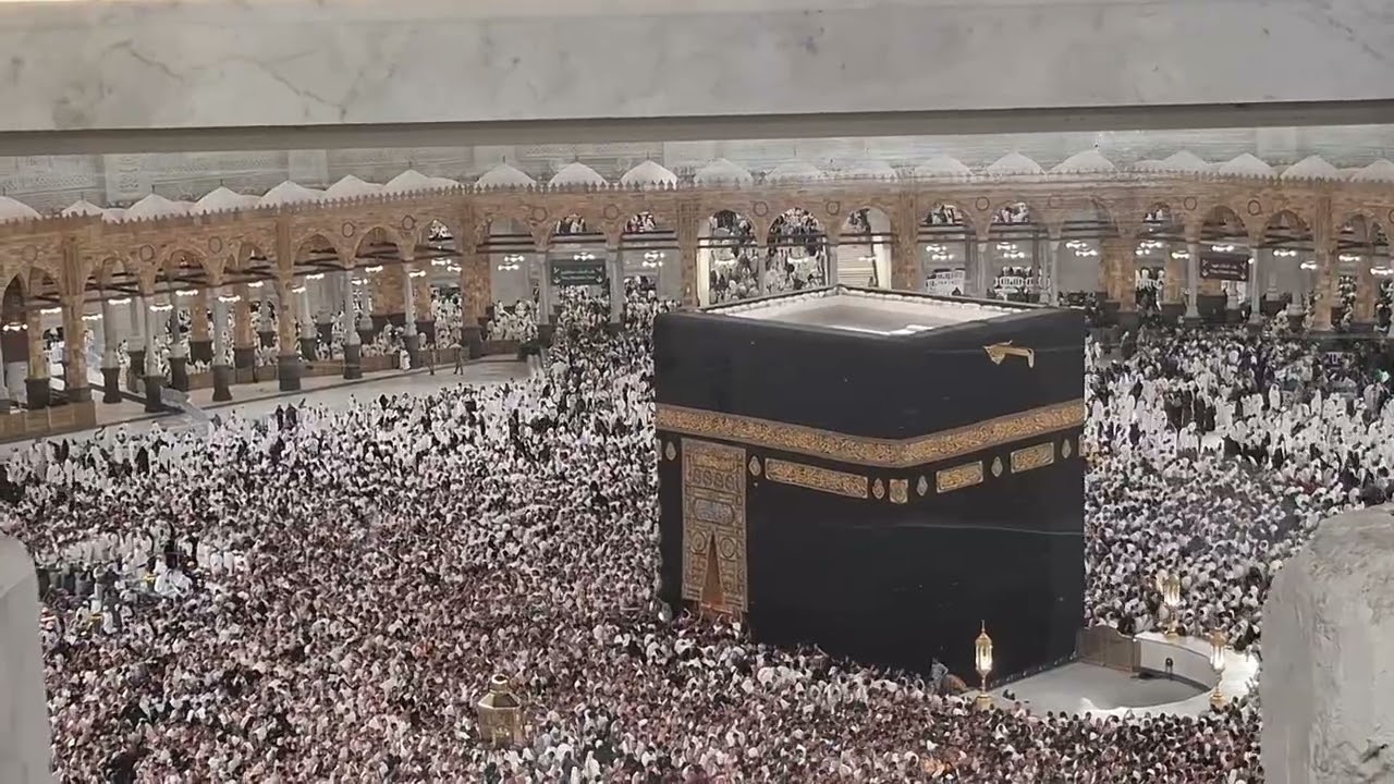 ماشاء الله تبارك الرحمن مشهد رهيب من أمام الكعبة 