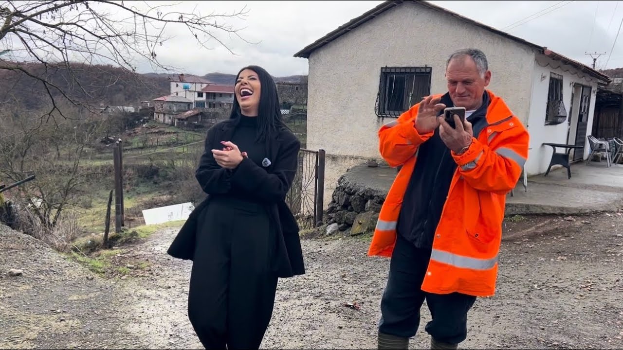 Perlat Eper📍fshati me tradita i njerëzve fisnik. 