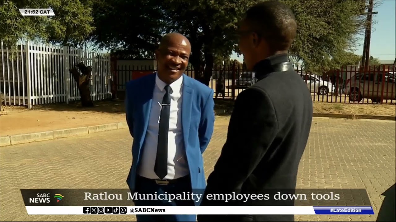 Ratlou Municipal workers in Setlagole down tools