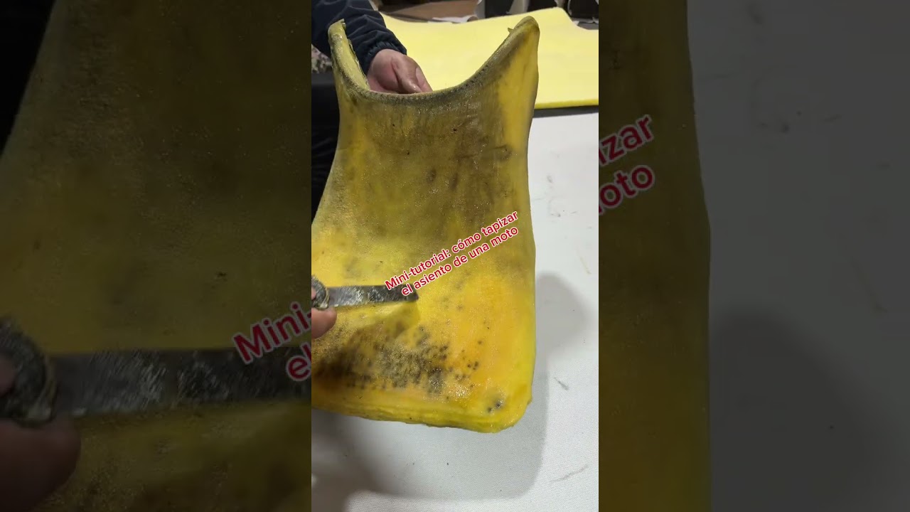 Así se tapiza un asiento de moto en minutos 🏍️ | Antes y Después