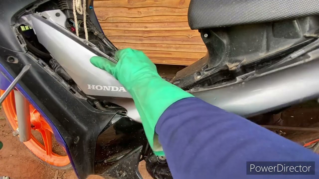 วิธีถอดเฟรมชุดสี แฟริ่งHonda Wave 110 i ไฟหน้า LED รุ่นใหม่ล่าสุดปี 2021 แบบบ้านๆ