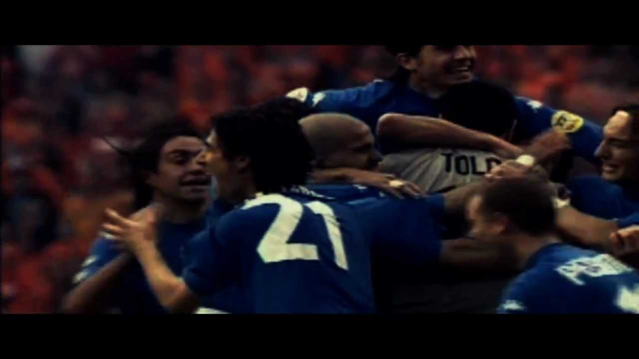 Paul Bosvelt missed penaly (Dramatic moment)