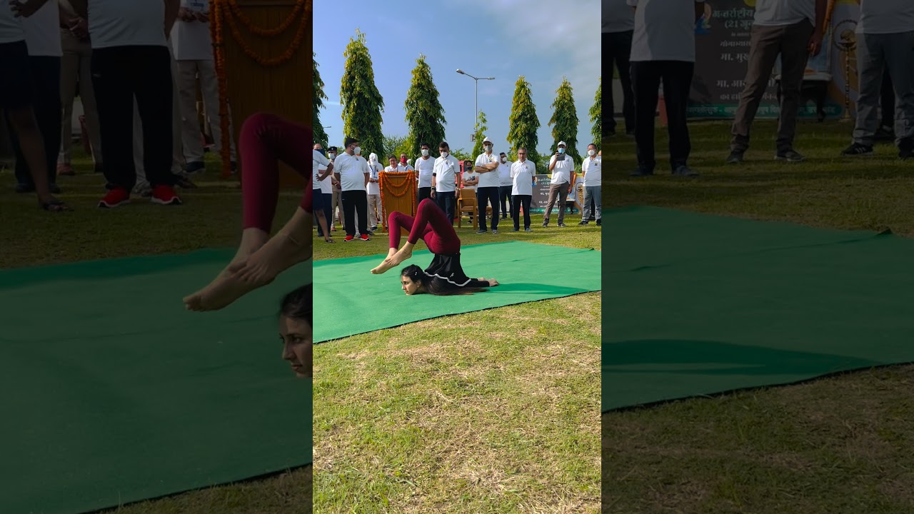 Solo artistic yoga performance