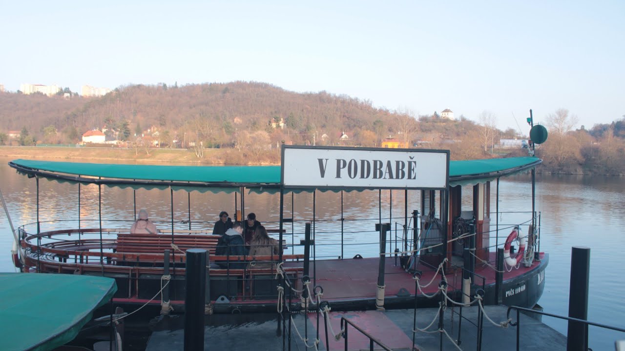 Jízda přívozem linkou P2 V úseku v Podbabě - Podhoří 