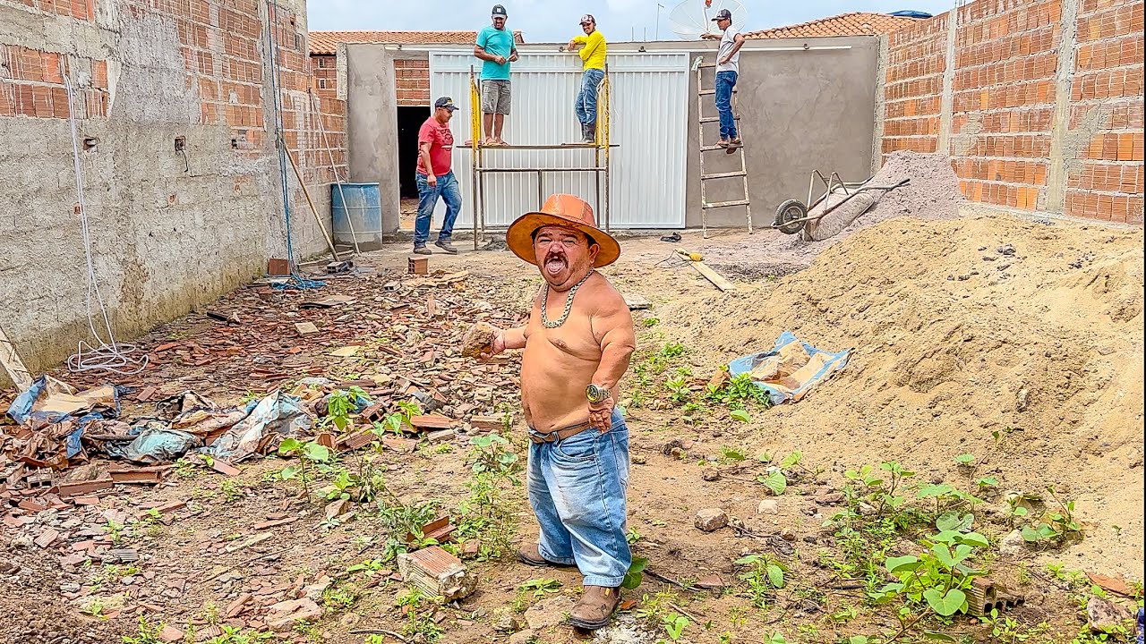 LEÔNCIO DIZ QUE VAI PINTAR O PORTÃO NOVO DE PILILIU DE ROSA | PILILIU DA RESENHA