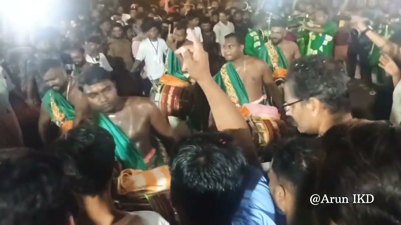 മധുമാസം വിരിയണ്  വിരിയണ് | madhumasam viriyanu viriyanu | kariyannur brothers @Arun ikd