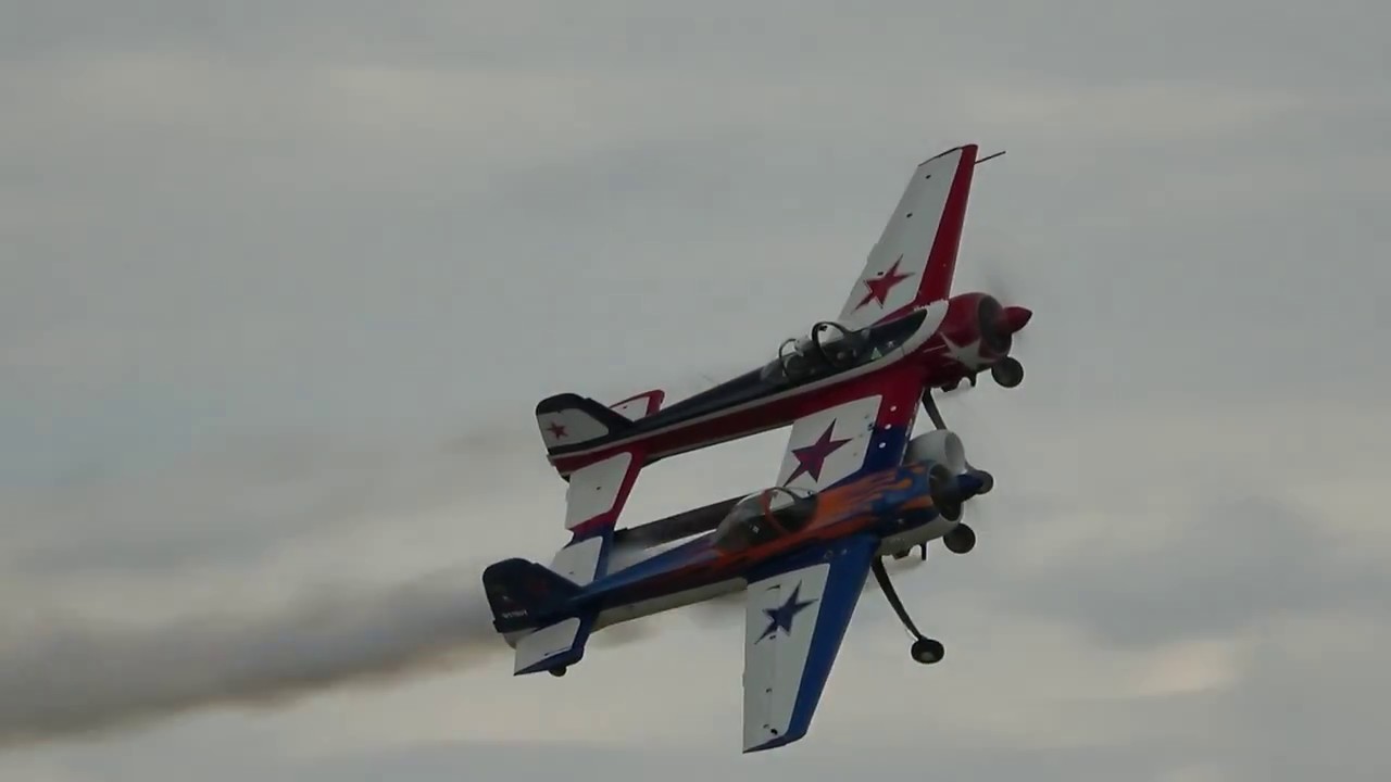 Yak-110 aerobatics Oshkosh 2018 - Thursday