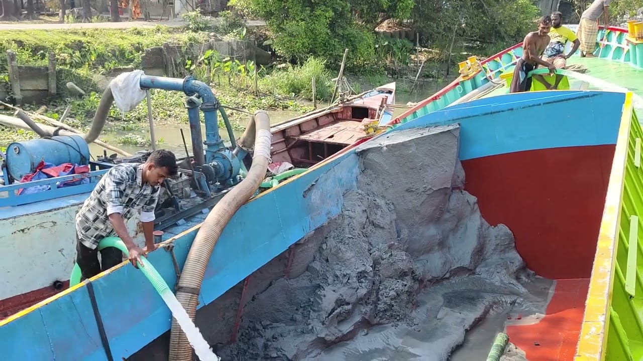 ড্রেজার দিয়ে বালু কাটার দৃশ্য #nature #tiktok #viralvideo #shorts