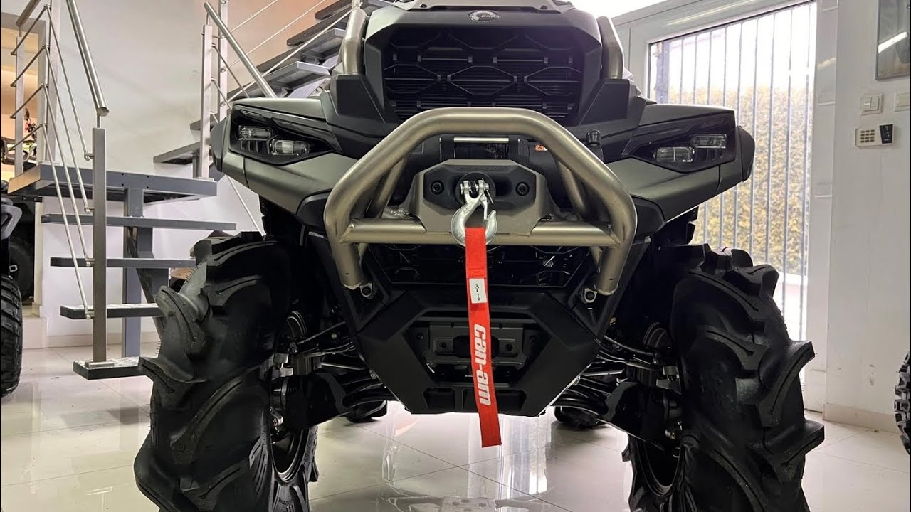 Can-am Outlander XMR 1000R model 2026