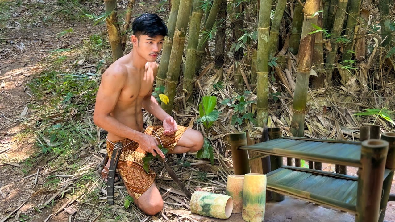 Membuat rak dan gelas dari bambu mandi disumur kampung