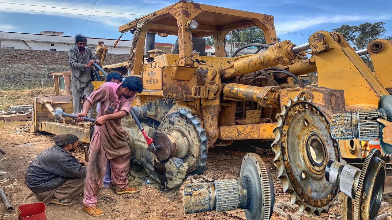 Restoration Of Komatsu Dozer Final Drive Assembly // Bulldozer Final Drive HuB Bush Replacement