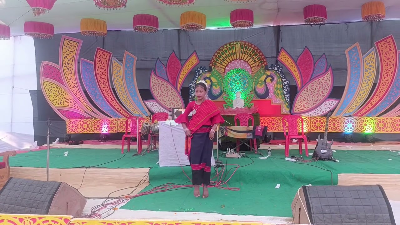 উপজাতীয় নৃত্য 