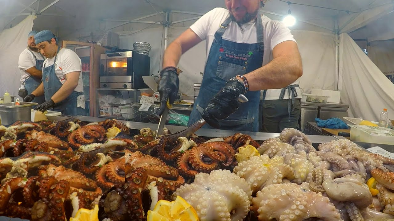 Biggest Grill of Octopuses Ever, Best Meat & more Street Food from South Italy