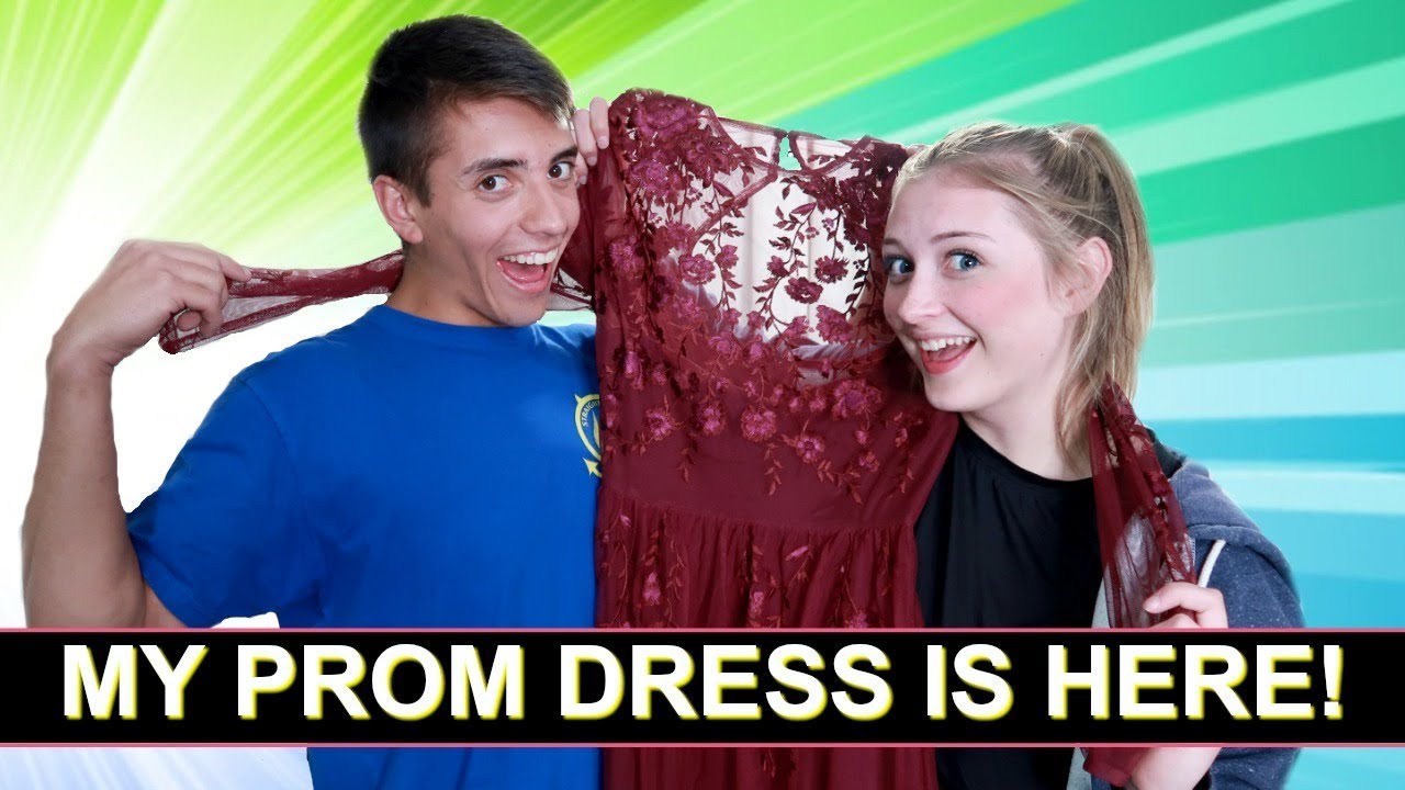 MY PROM DRESS IS HERE! | WILL HE ASK ME?