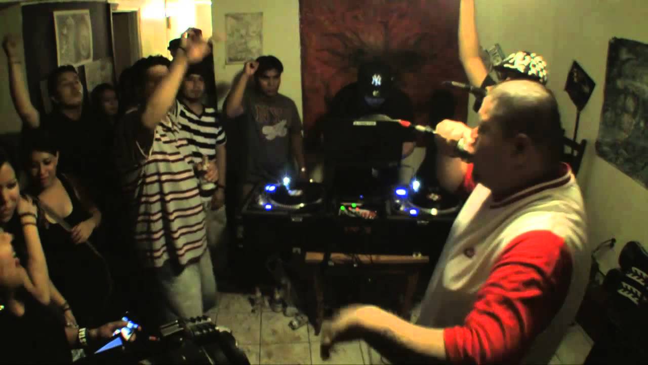 Videoclip Mil Sue&ntilde;os | HD