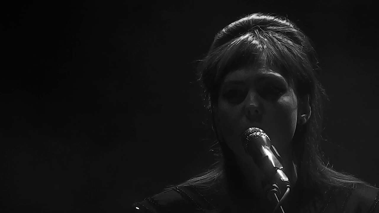 Tonight ANGEL OLSEN live@Paradiso Amsterdam 6-2-2020