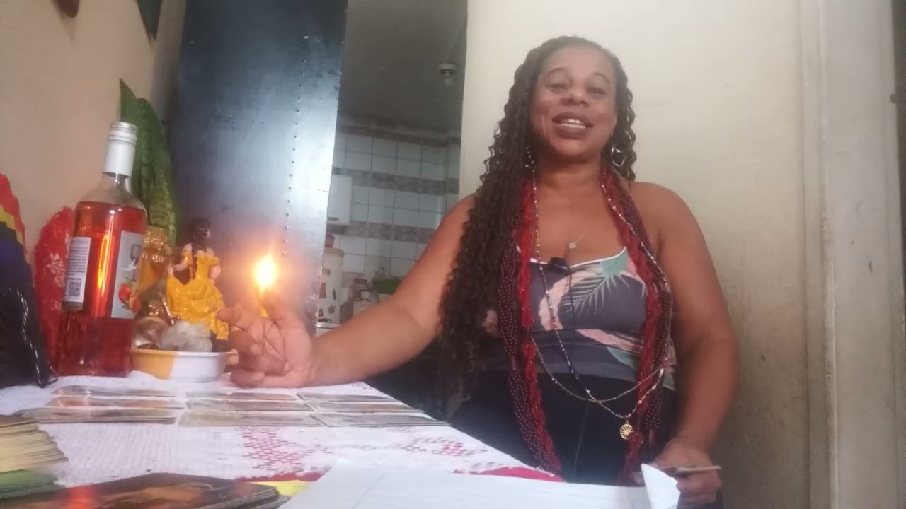 CIGANA CARMENCITA REVELA O QUE ESTÁ POR VIR NOS SEUS CAMINHOS AMOROS 💓❤️⚡