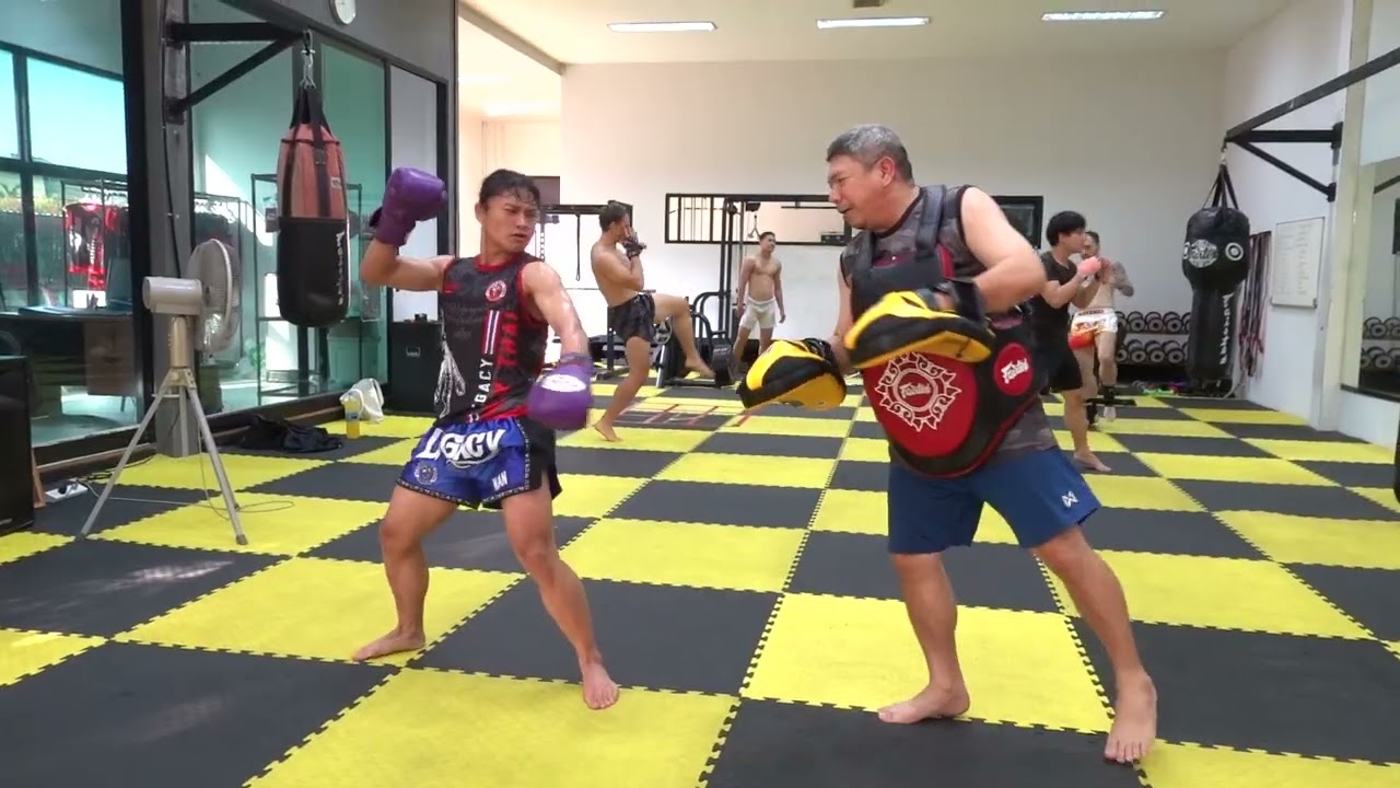 LEGACY MUAY THAI - 