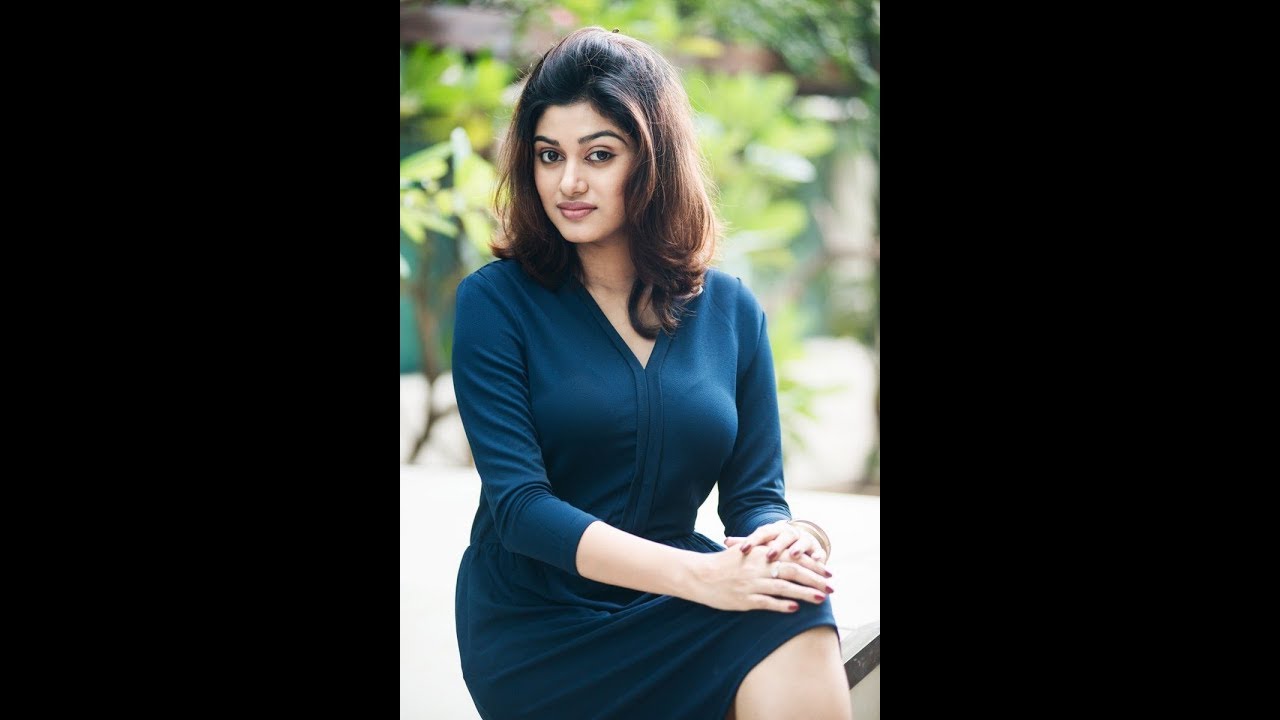 Actress Oviya Latest New Photoshoot Launch at Exclus!!!