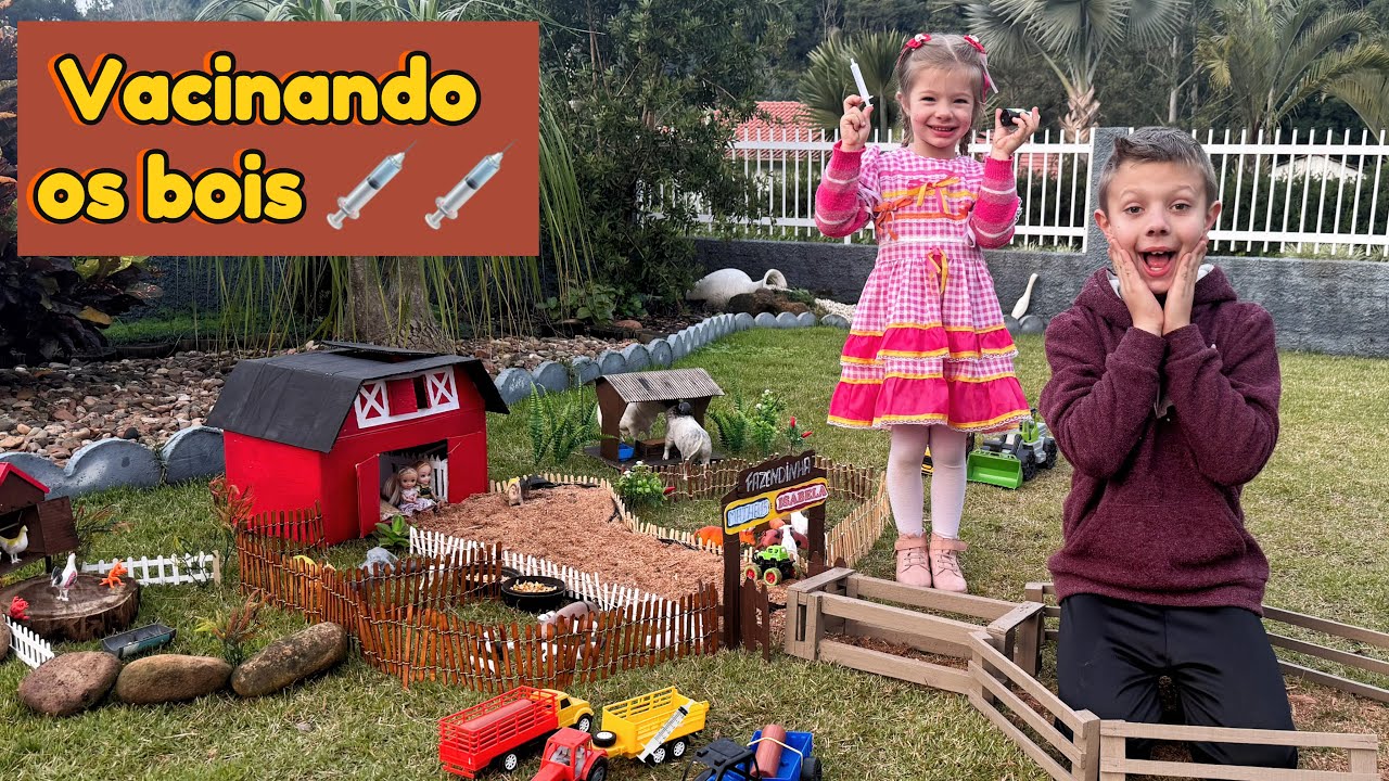 FAZENDINHA DE BRINQUEDO do MATHEUS e ISABELA - VACINANDO os BOIS, CAVALO, VACA, PORCO