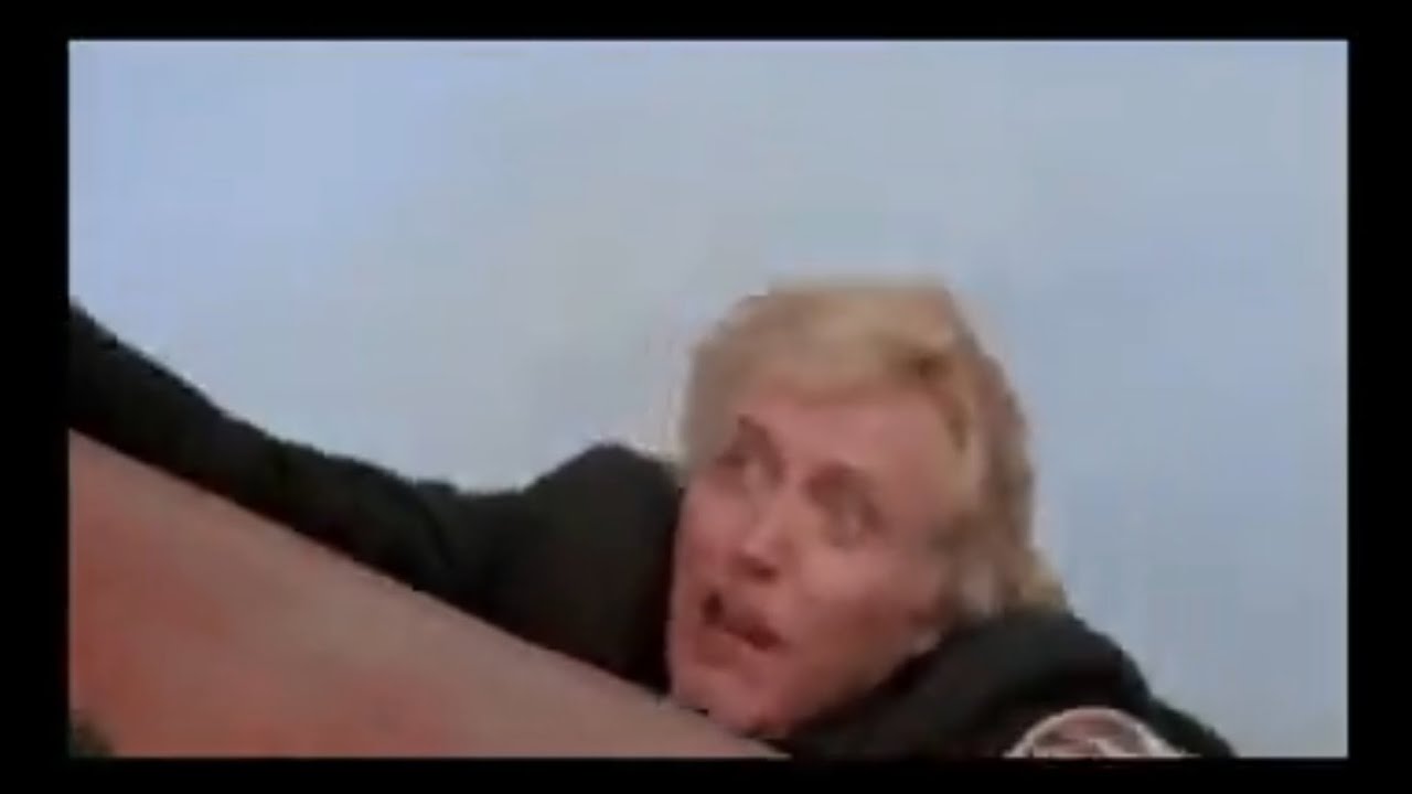 James Bond: A View To A Kill (1985) [FULL ENDING]
