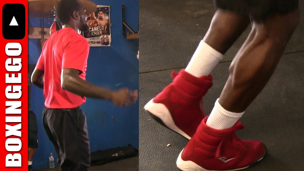 Terence Crawford Effortless JUMP ROPING! Trains like a Machine before Crawford-Indongo