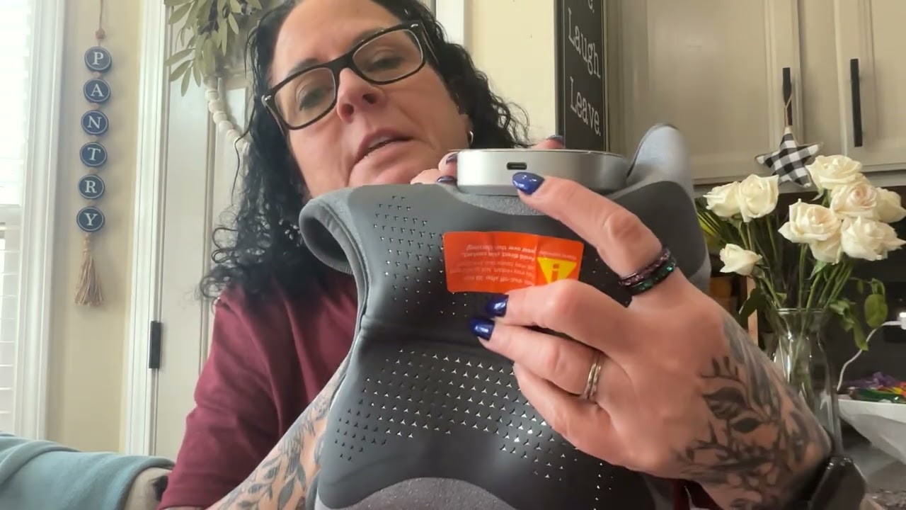 Unboxing my new 2pk knee massagers - I run and need these!