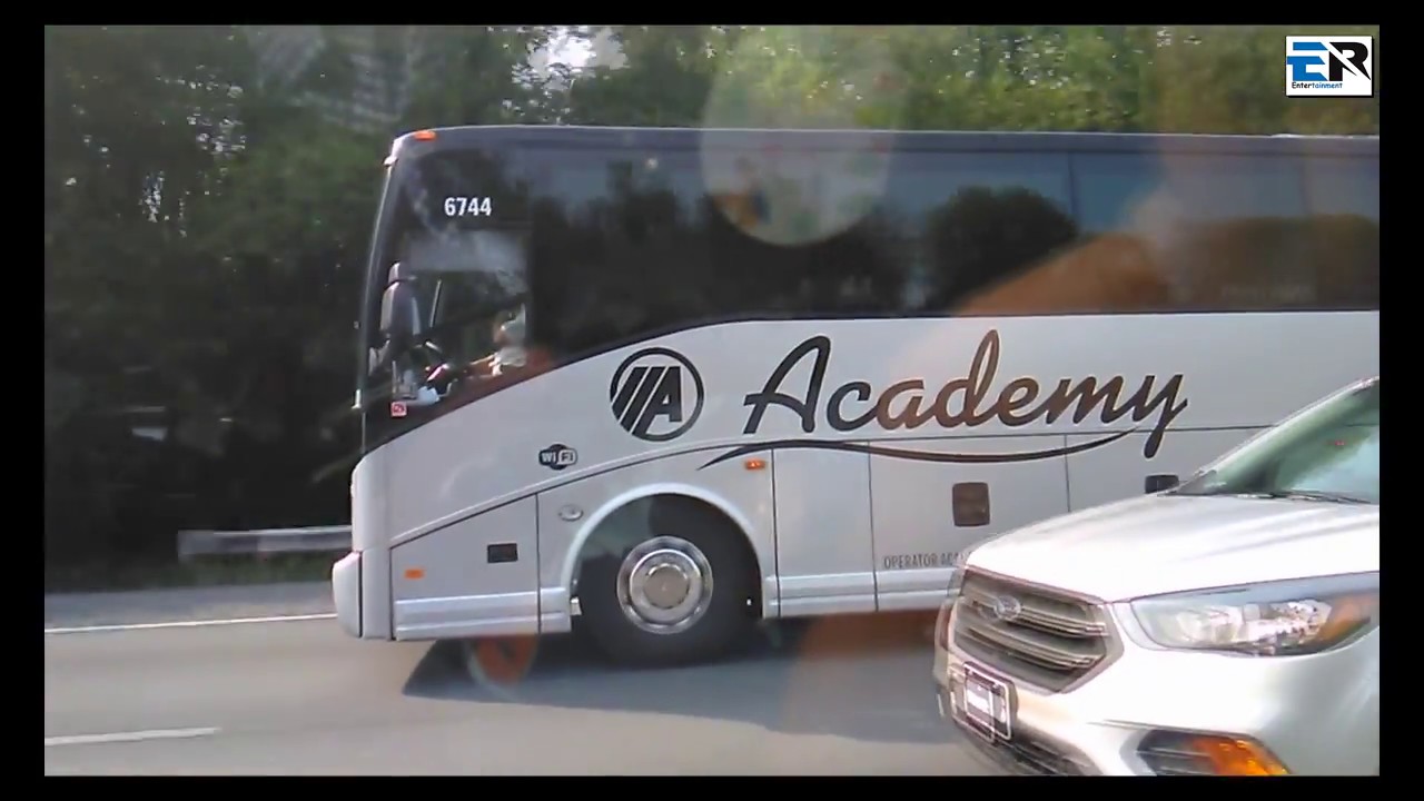 Luxury bus in american highway speed 180km+ part-2